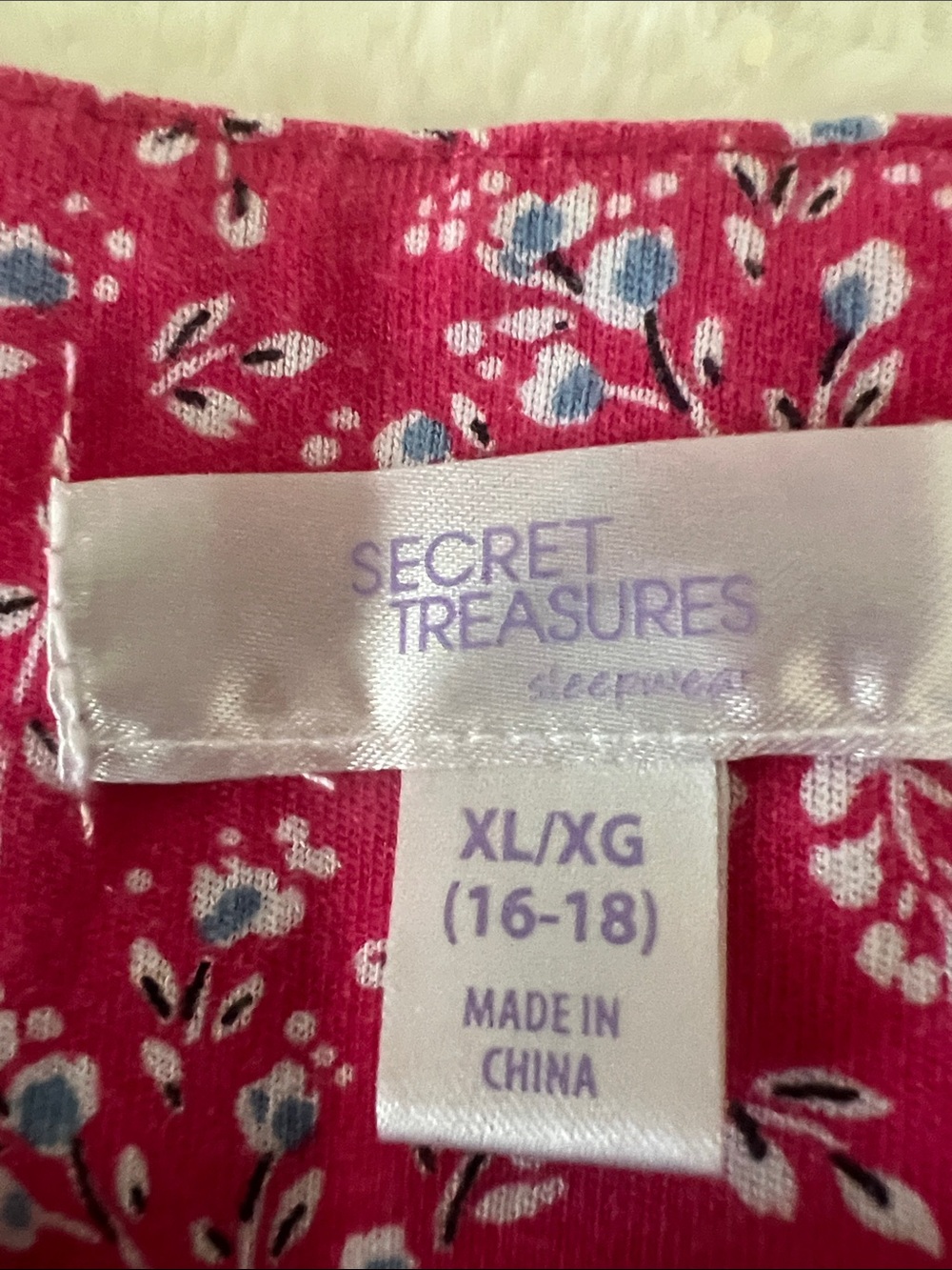 NWNT SecretTreasures sleepwear Pink Floral,Nightgown,Comfortable,stretch,size XL - Picture 7 of 15